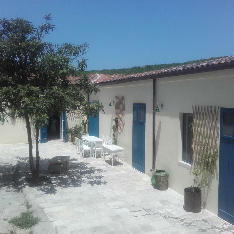 Il Cortile Della Monaca Bed & Breakfast Brindisi Ngoại thất bức ảnh